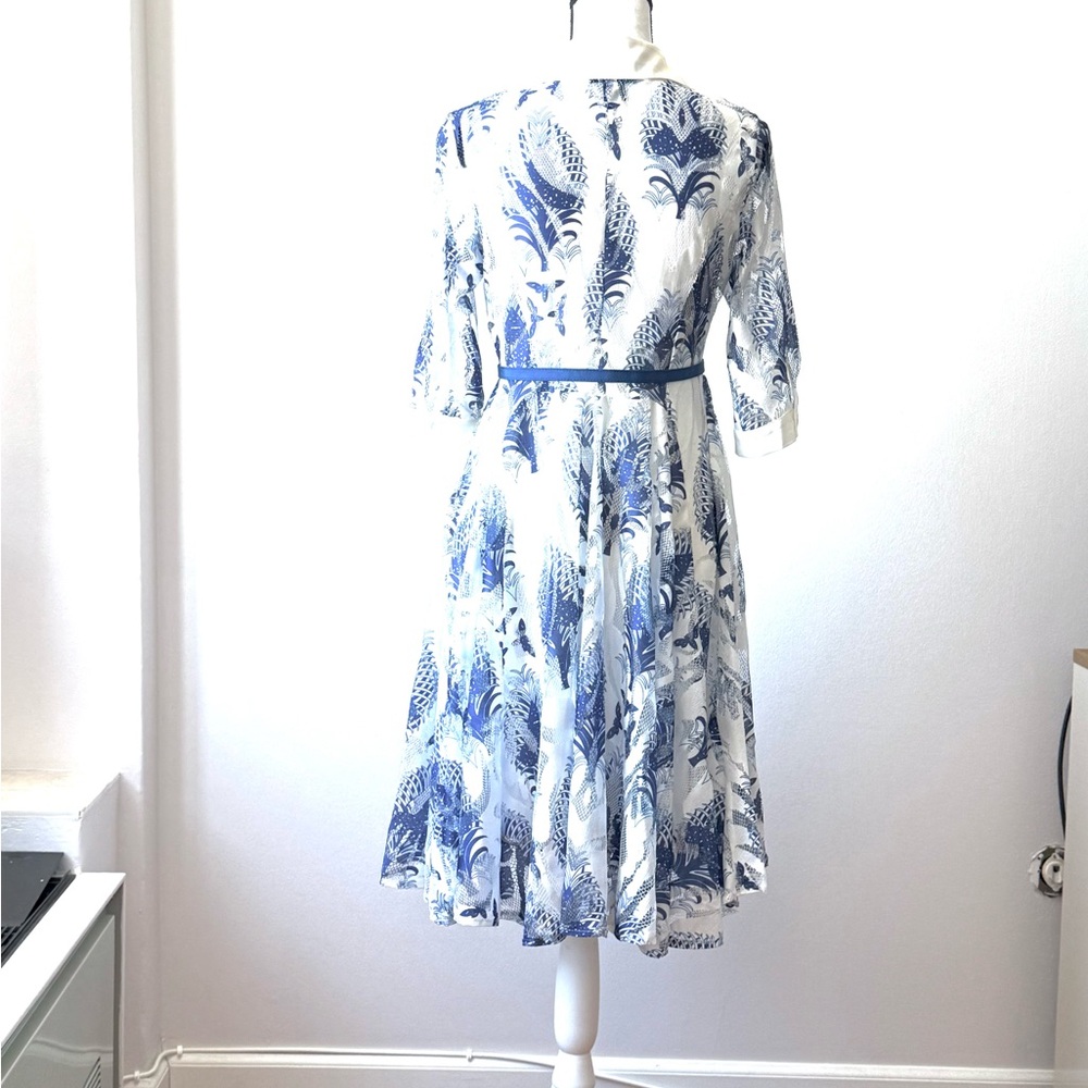 Gorgeous Blue and White Floral Dress with Belt - Picture 2 of 3